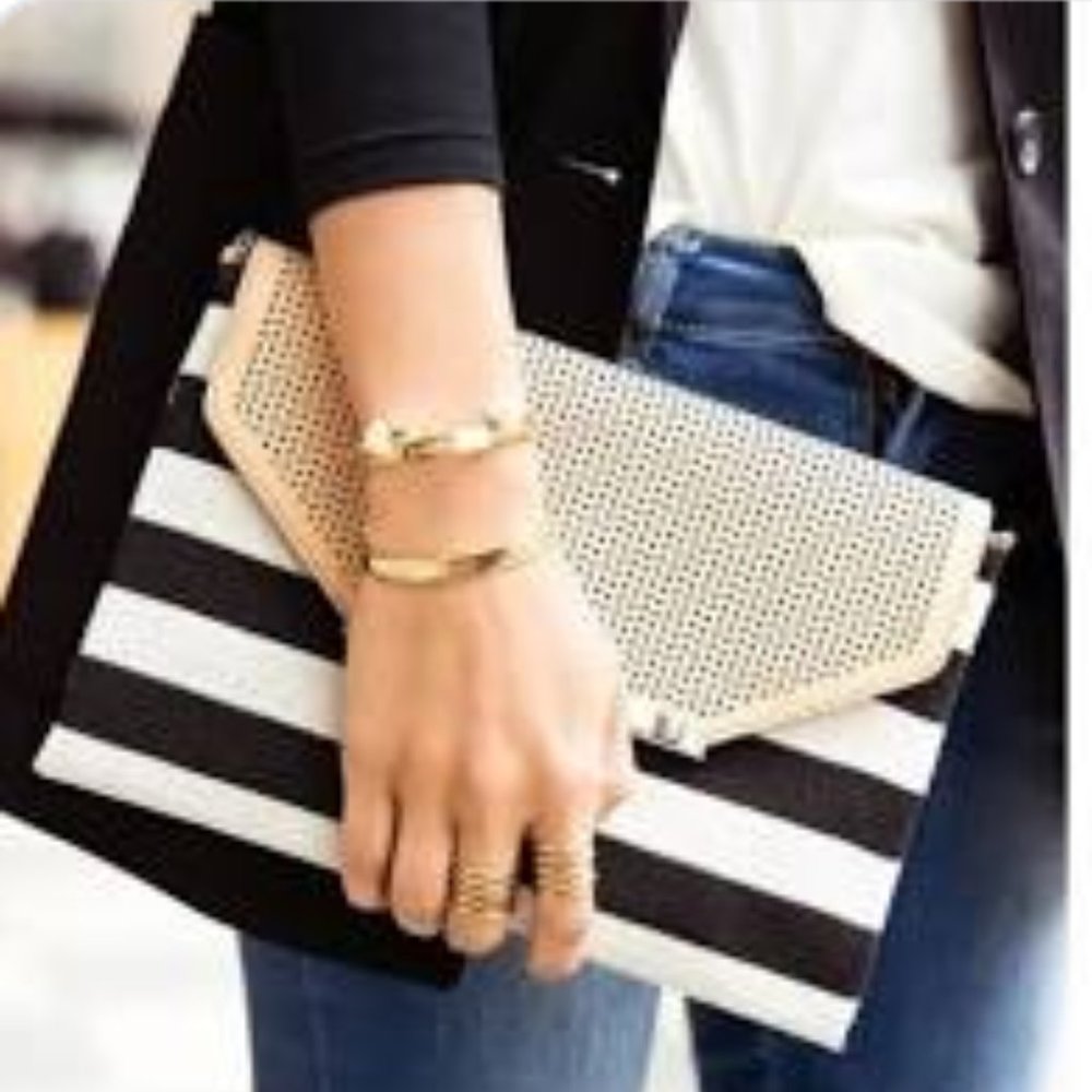 Stella & Dot City Slim Clutch